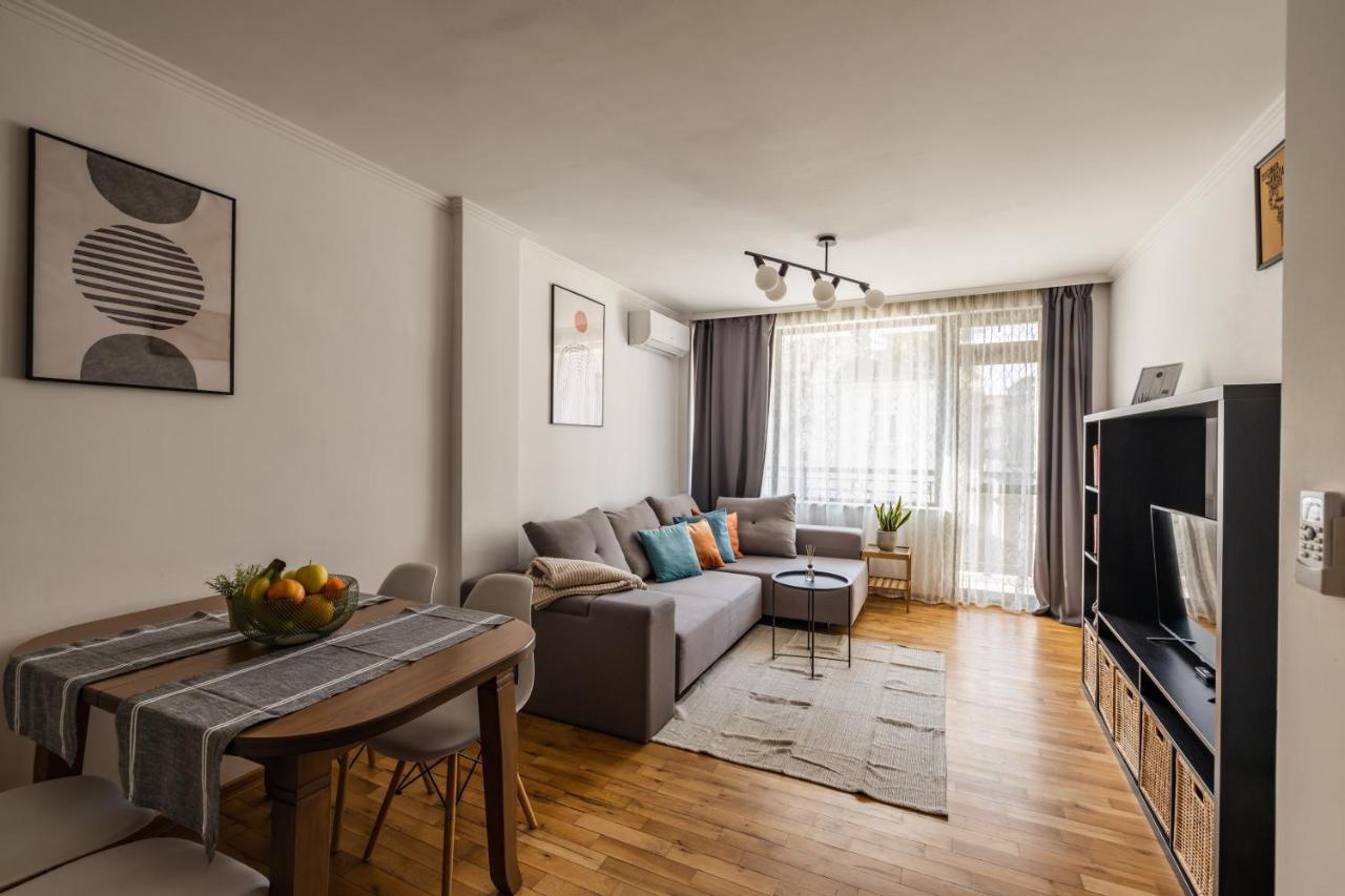 Matisse Hotflat